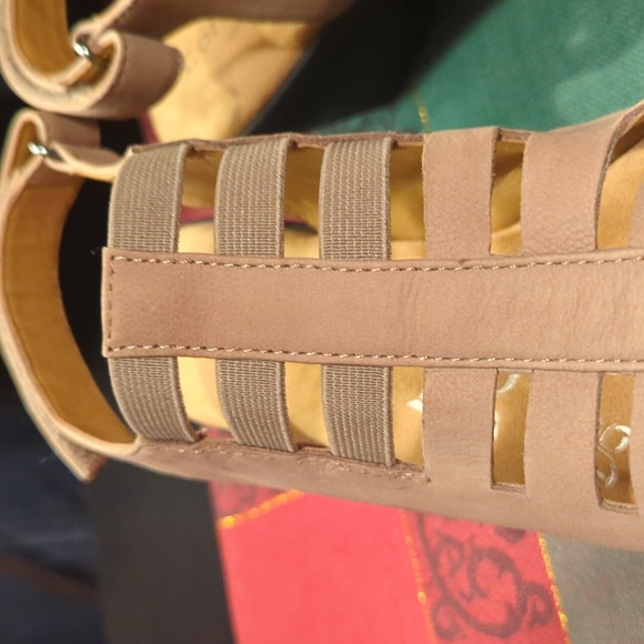 Comfortiva Faye slingback wedge sandals Nubuck leather Women's size 7.5 M NWOB - Picture 7 of 12